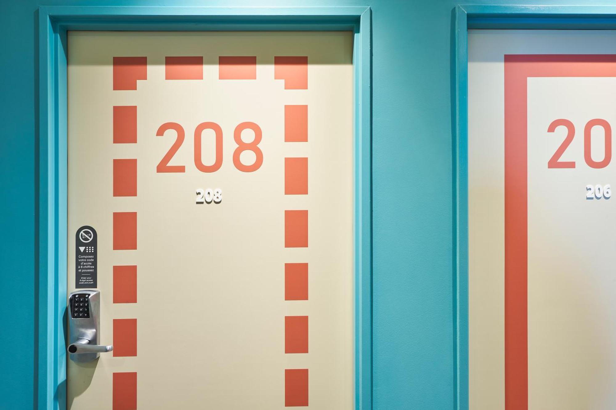 Hotel Ibis Budget Nantes Ouest Atlantis Couëron エクステリア 写真