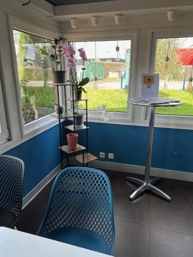 Hotel Ibis Budget Nantes Ouest Atlantis Couëron エクステリア 写真